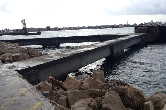 (Français) Port de commerce de bizerte